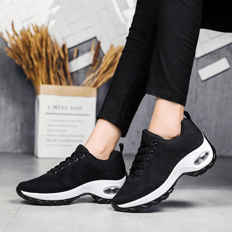 Women's Vibrant Speckled Knit Sneakers: Stylish Athletic Footwear
